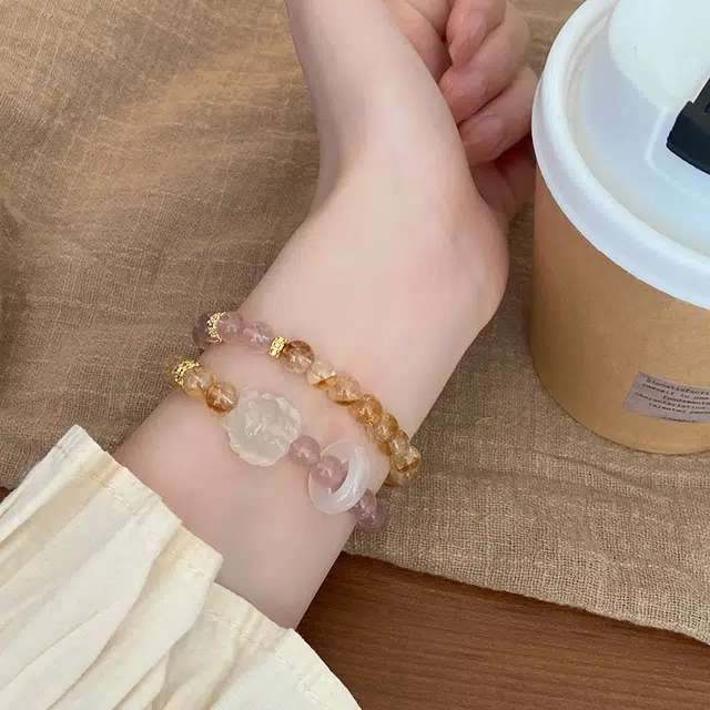 檀纳 简约招桃花狐狸小众 爱情甜蜜 感情升温 女友佩戴让爱发光 草莓晶 手串 男女同款情侣款