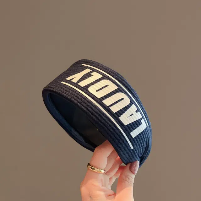 ZWU