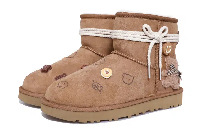 UGG CLASSIC MINI
