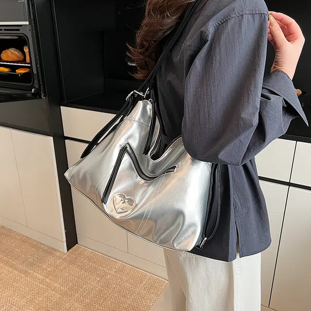 WORM'S HOME ins PU Tote