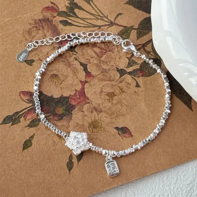 丰运阁 步步生莲 好运莲莲新中式碎银子莲花 精致闪耀碎 福气满满源滚滚财运亨通有钱花 小众高级 通勤叠戴 合金 手链 女款