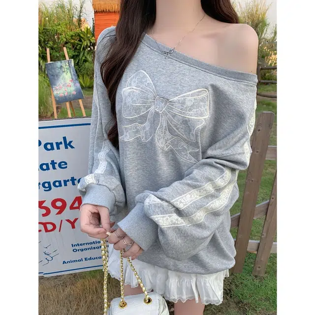 么宁 露肩蝴蝶结设计感蕾丝花边韩系上衣女长袖宽松卫衣 女款