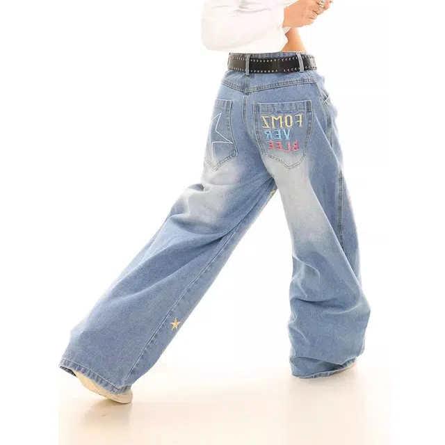 么宁 美式复古星星刺绣宽松阔腿水洗做旧廓形弯刀裤牛仔裤 女款