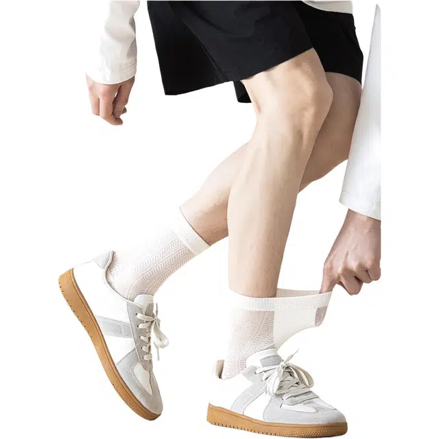 妮轻 超薄款网眼透气纯色简约中筒袜 男款