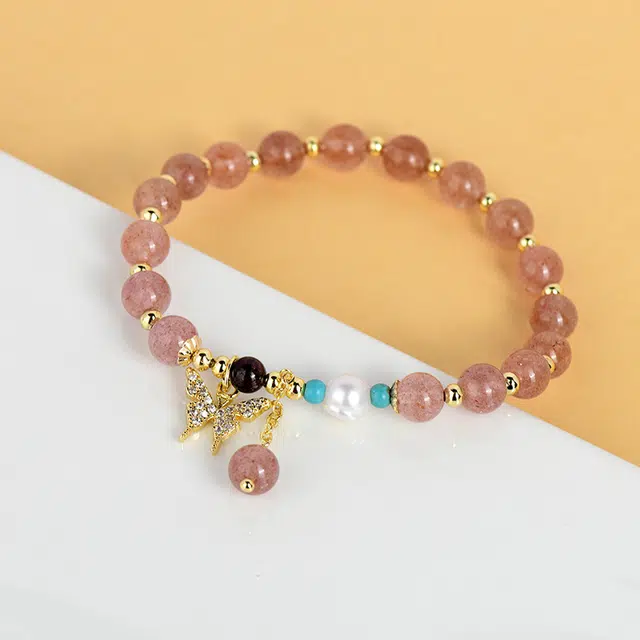 全年红 蝴蝶挂坠小众轻奢原创设计 草莓晶 手串 女款