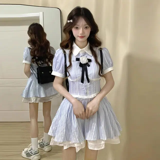 花蔓色 法式蓝白条纹玫瑰领结收腰显瘦娃娃领气质裙装短袖连衣裙款 女款