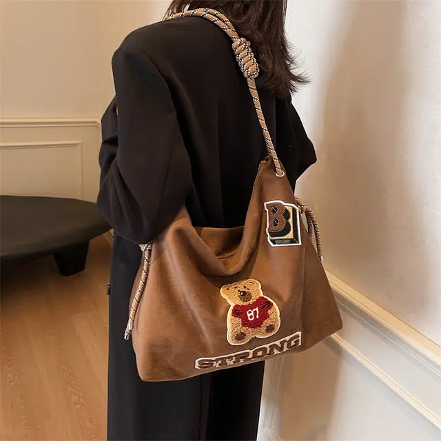伊曼家 上班通勤休闲多功能 尼龙布 斜挎包 女款 米白色/卡其色/黑色