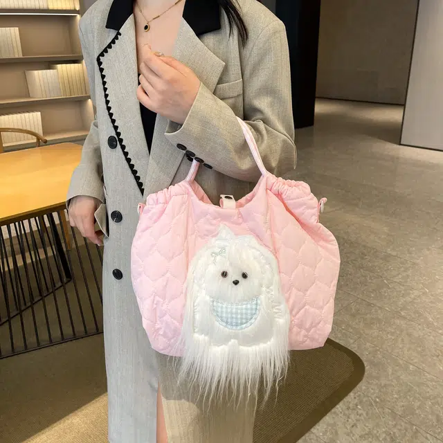 伊曼家 可爱毛茸茸西高地小狗大容量学生上课斜挎通勤包 布 单肩包 女款 粉色/黄色/蓝色