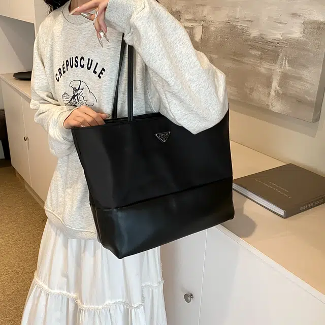 伊曼家 法式托特包大容量通勤时尚百搭大学生上课包 牛津布 单肩包 常规 女款 黑色