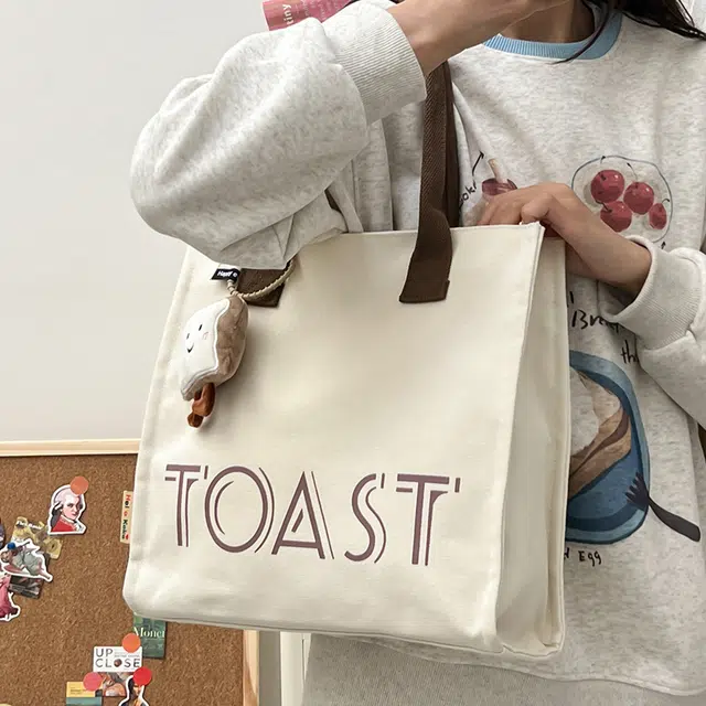 伊曼家 包包时尚休闲托特包印花字母潮流大容量 尼龙布 单肩包 女款 白色/卡其色/黑色