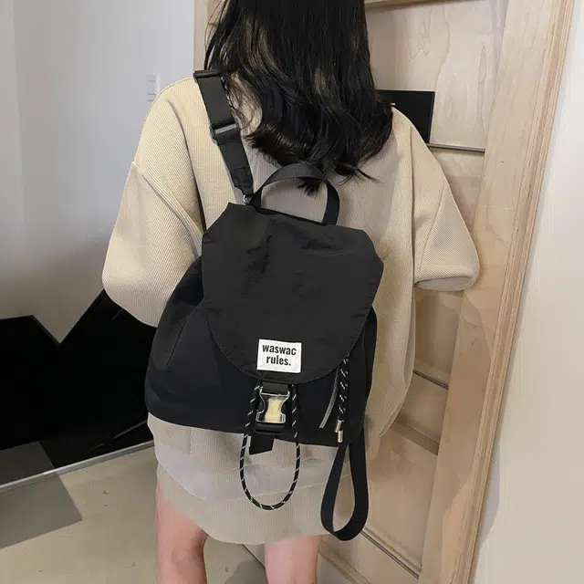 伊曼家 休闲时尚学生上课书包高颜值轻便旅游背包 牛津纺 双肩包 女款 米白/粉色/绿色/卡其/黑色/紫色