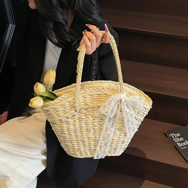 伊曼家 法式温柔风文艺菜篮子包度假风镶钻 草编 手提包 女款 多色