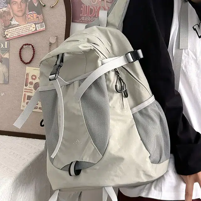 伊曼家 简约大容量轻便减重护脊 男女通用 尼龙 双肩包 多色