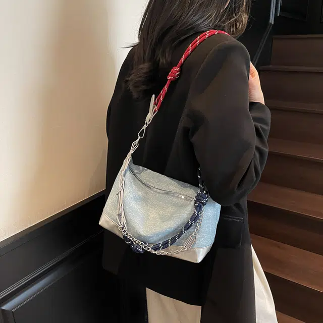 伊曼家 时尚质感百搭休闲腋下包小方 布 斜挎单肩包 女款 天蓝色/牛仔蓝/黑色/宝蓝色