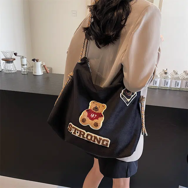 伊曼家 上班通勤休闲多功能 尼龙布 斜挎包 女款 米白色/卡其色/黑色