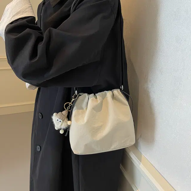 伊曼家 秋冬潮学生上课休闲水桶包 布 单肩包 女款 米白色/绿色/黑色