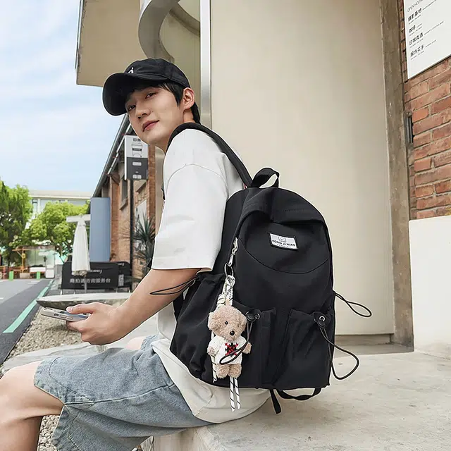 伊曼家 初高中大学生高颜值书包潮流休闲简约轻便 尼龙 双肩包 女款 粉红色/黑色/卡其色/绿色