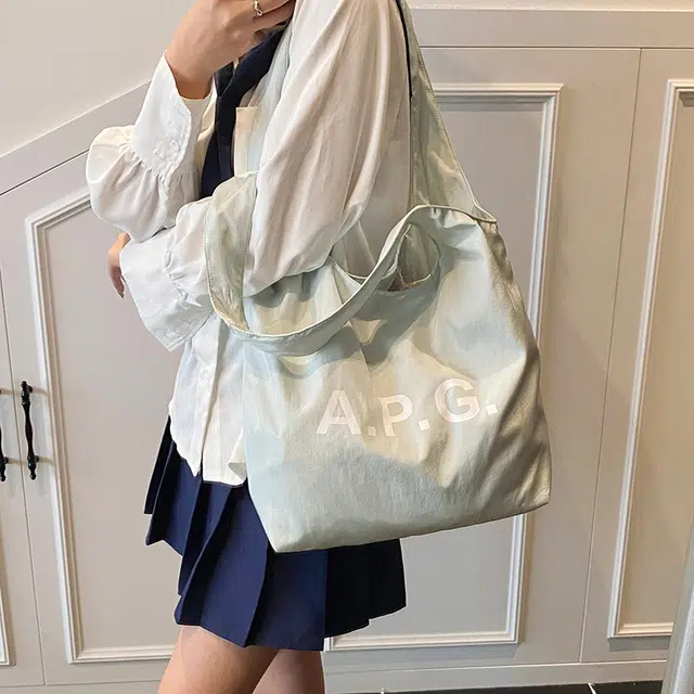 伊曼家 韩版小众时尚简约通勤百搭 尼龙 单肩包 女款 多色