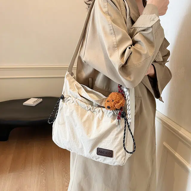 伊曼家 休闲秋季潮上班通勤 布 单肩包 女款 米白色/卡其色/黑色