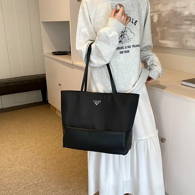 伊曼家 法式托特包大容量通勤时尚百搭大学生上课包 牛津布 单肩包 常规 女款 黑色