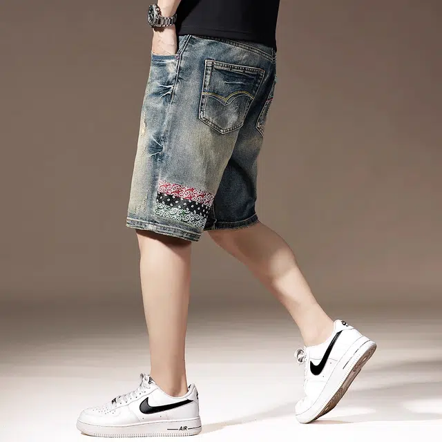 YICHEN