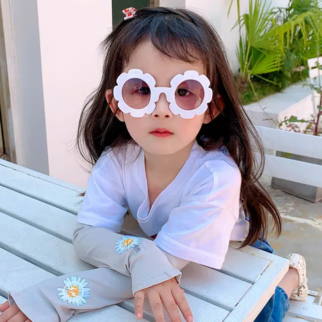 浪莎 可爱花朵形甜美优雅 不规则形 太阳眼镜 儿童款