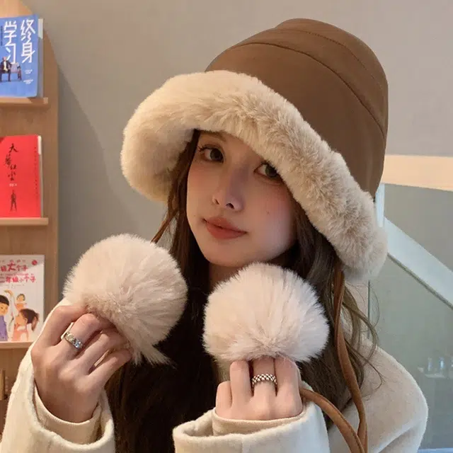 浪莎时尚毛绒绒加厚护耳渔夫帽女秋冬包头遮脸加绒雷锋帽防寒滑雪帽潮