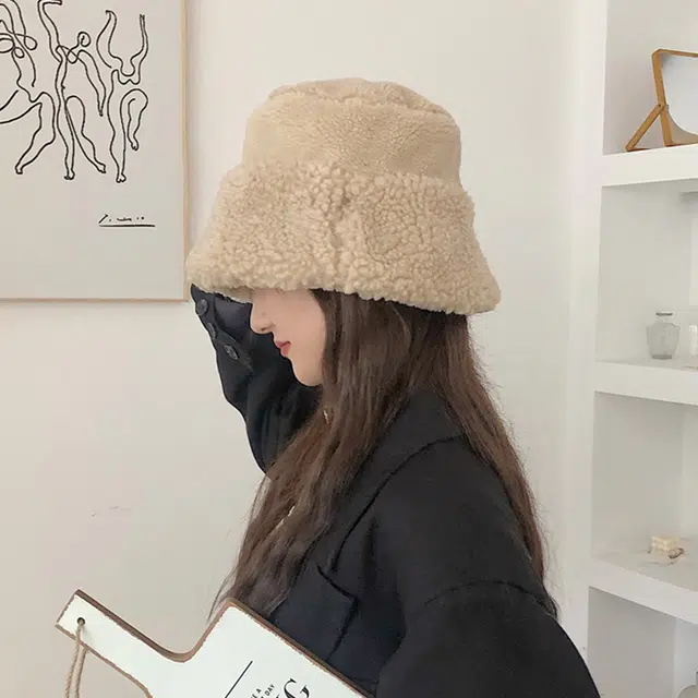 浪莎 冬季米色双色拼接羊羔毛可爱舒适防寒保暖 聚酯纤维 渔夫帽 男女同款情侣款