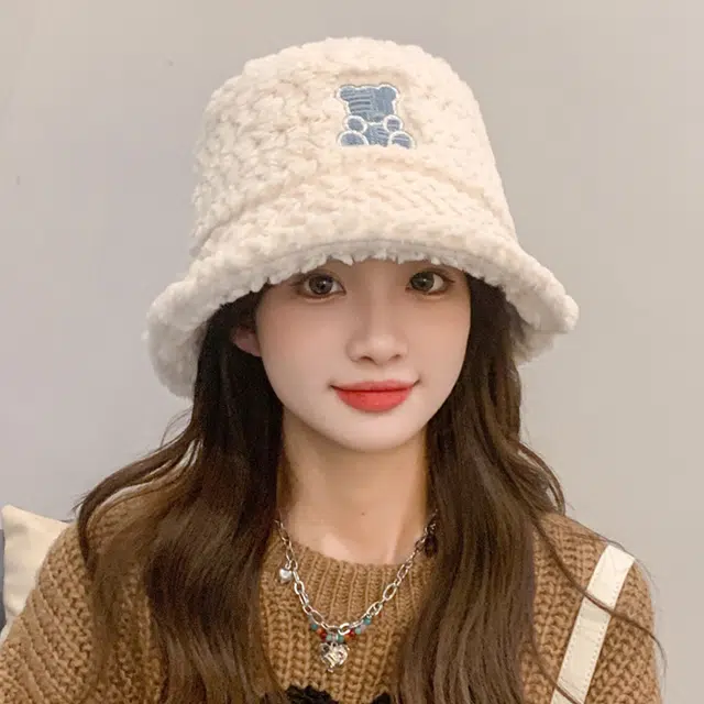 浪莎毛绒渔夫帽女秋冬季保暖刺绣可爱小熊盆帽显脸小加厚帽子