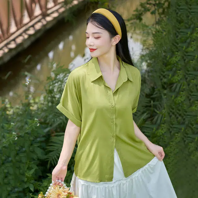浪莎 纯色简约翻领短袖衬衫 女款 深绿色