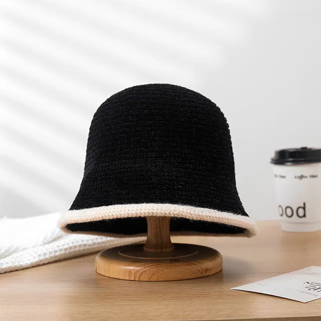 浪莎 羊羔毛保暖渔夫帽秋冬季毛绒显脸小盆帽骑行时尚防风防寒护耳帽