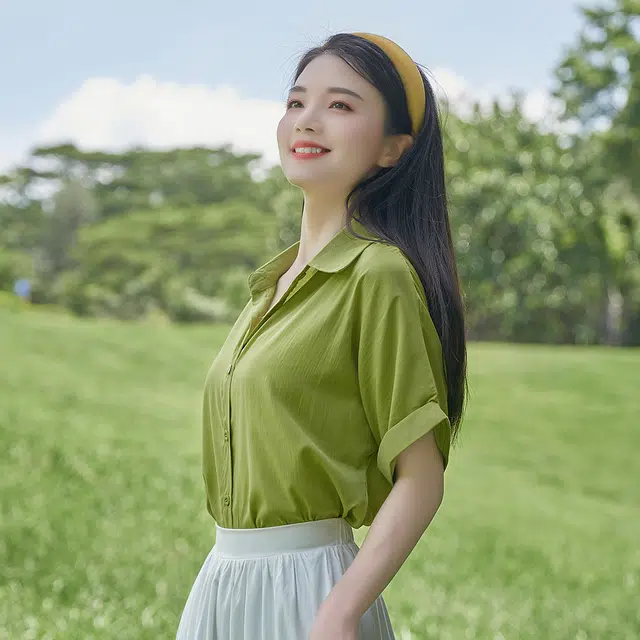 浪莎 纯色简约翻领短袖衬衫 女款 深绿色