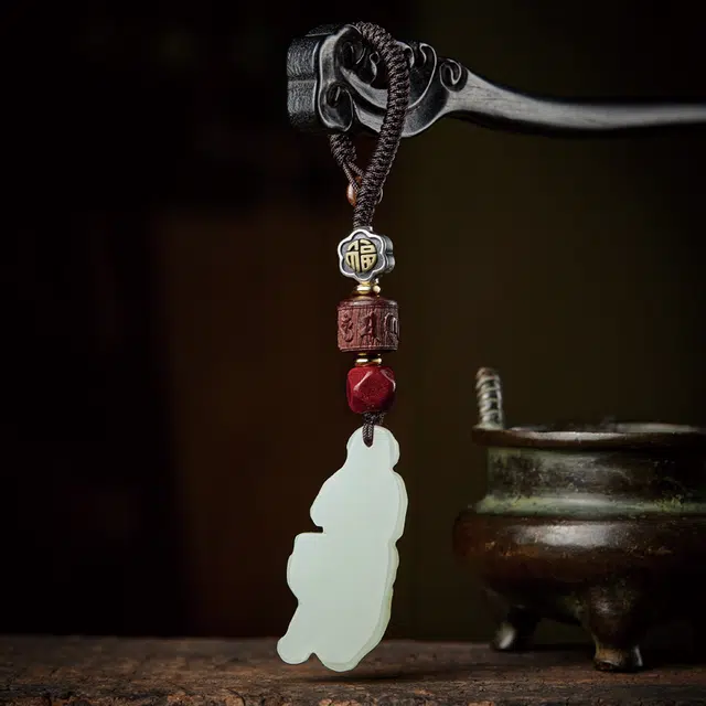 易明居 玉虎添福 新中式国风老虎汽车钥匙扣 福牌 转运珠挂件 锁匙圈报包挂饰 复古小众高级感 和田玉 吊坠 男女同款情侣款 青白玉