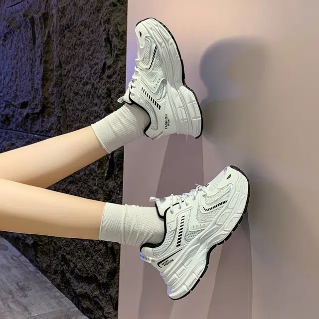 运动休闲厚底增高百搭轻便个性时尚 减震防滑透气 低帮 老爹鞋 女款