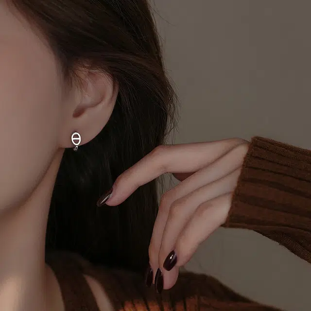 S925
