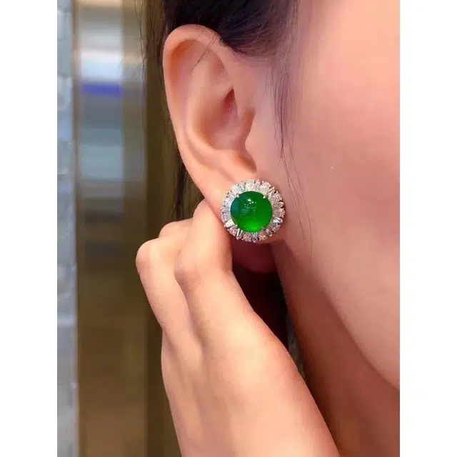 S925