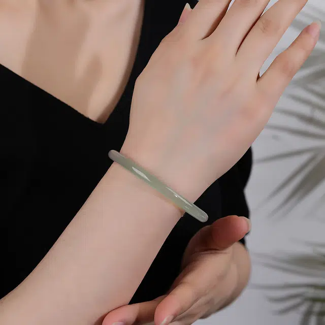 蒂尼诗 小众 冰种荔枝冻少  轻奢小众精致 玉髓 玉石手镯 女款