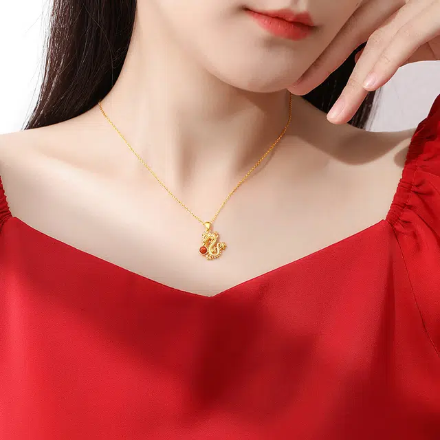 蒂尼诗 龙腾万里玉龙高级 玛瑙 玉石项链 女款
