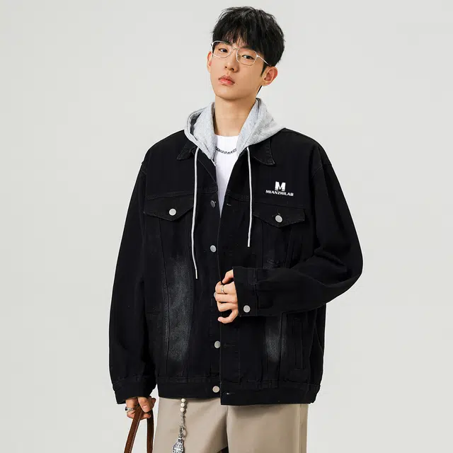 棉致 美式高街创意品牌个性字体印花简约基础款休闲宽松舒适轻便经典百搭日常通勤户外运动学生小清新长袖落肩带帽牛仔夹克 男女同款