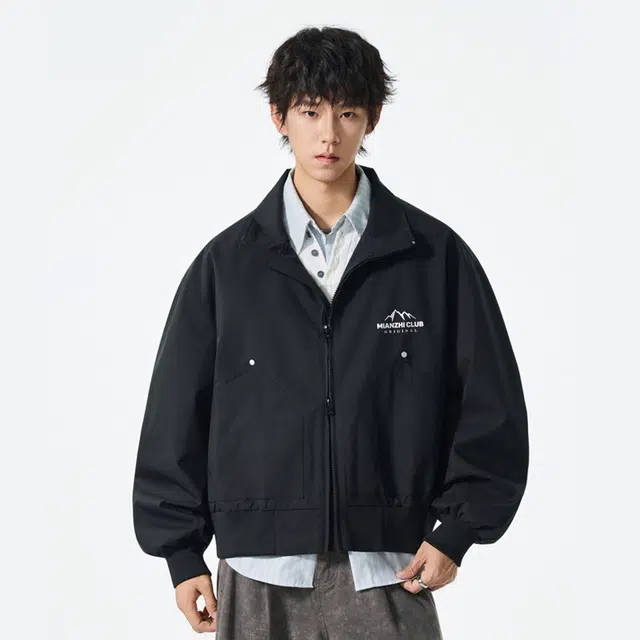 棉致 美式高街个性潮牌工装机能风手绘字体印花简约高级感日常通勤户外运动经典百搭休闲宽松柔软舒适学生落肩长袖夹克 男女同款