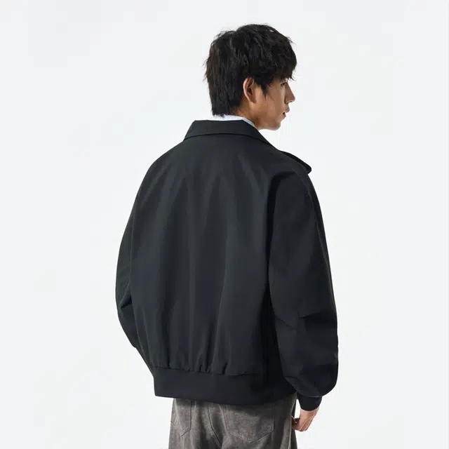 棉致 美式高街个性潮牌工装机能风手绘字体印花简约高级感日常通勤户外运动经典百搭休闲宽松柔软舒适学生落肩长袖夹克 男女同款