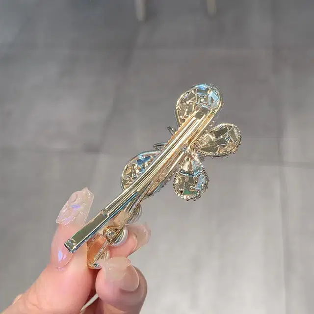 素 仿珍珠蝴蝶鸭嘴夏季高级感刘海侧边夹 锆石 发夹 女款
