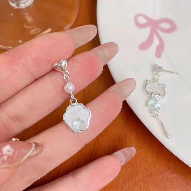 素 简约猫咪银针几何可爱精致流苏耳坠甜美小众 合金 耳环 女款