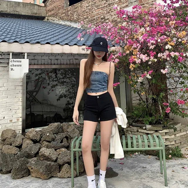 花蔓色 黑色紧身高腰显瘦包臀弹力超短牛仔热裤 女款