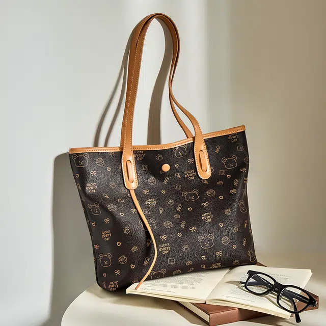 15 MINS PVC Tote
