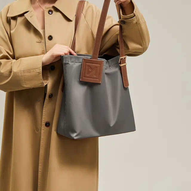 15 MINS Tote