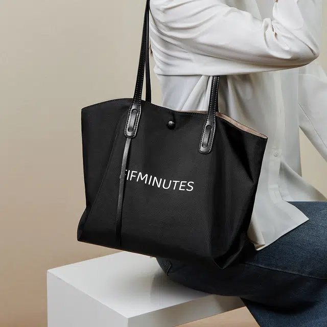15 MINS Tote