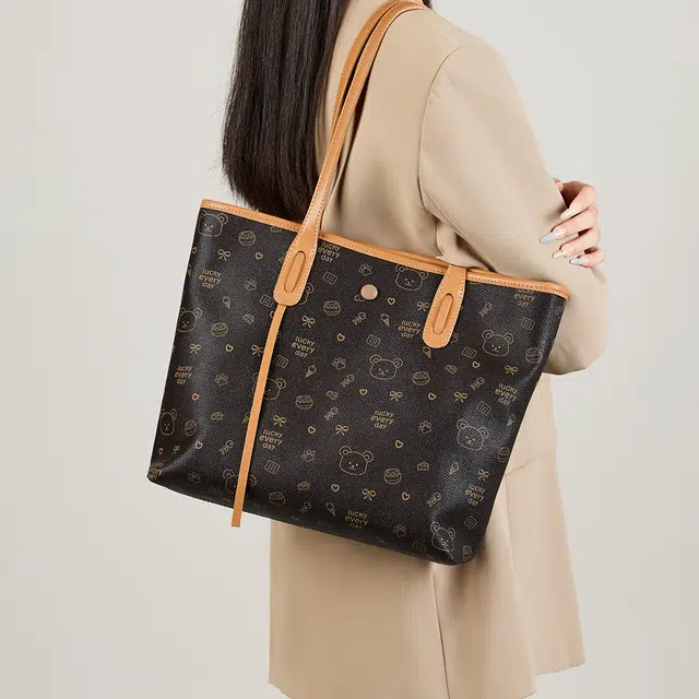 15 MINS PVC Tote
