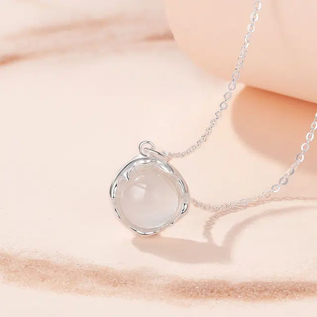 金瑞邦 简单百搭 显白精致 小众设计 高级感 轻奢高档 水逆退散 上岸转运考研 荔枝 步步高升 平步青云 精准桃花#好运 琉璃 项链 女款
