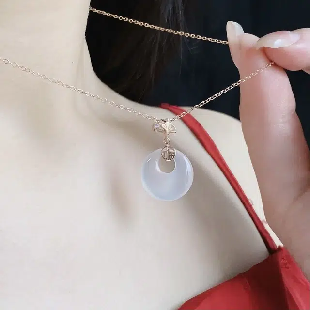 金瑞邦 三生有杏平安扣 国潮新中式 永恒平安顺遂转运 中国风 国潮轻奢精致简洁大方高级感 玉髓 项链 女款